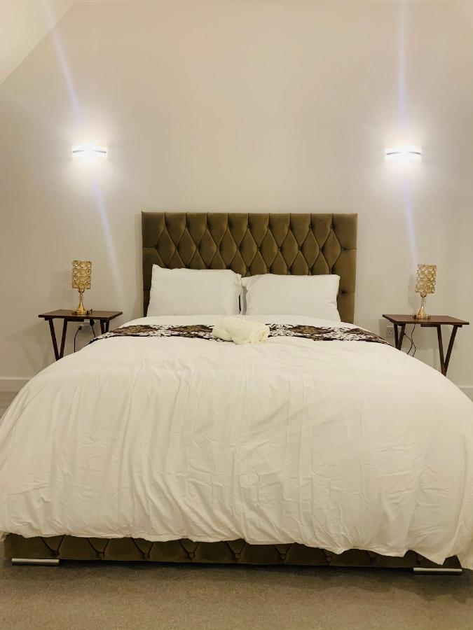Deluxe En Bedroom With Free On Site Parking Homestay *